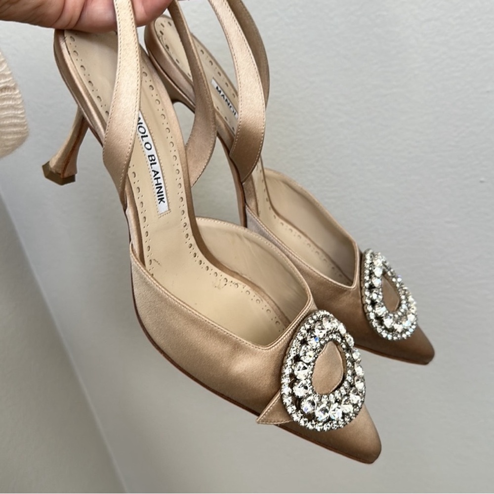 ❌❌SOLD❌❌✨Manolo Blahnik Crystal Heels ✨ - Picture 11 of 16